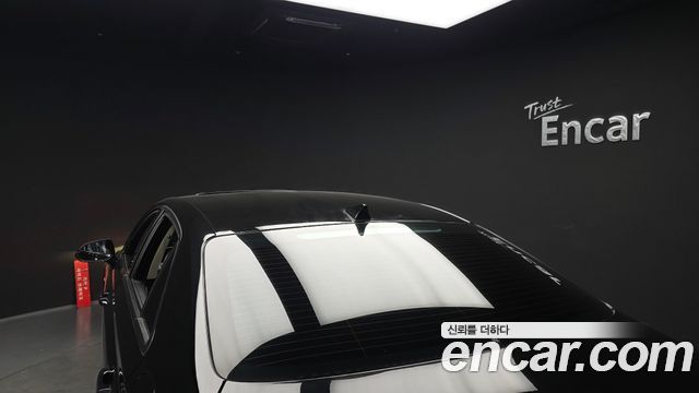 Genesis G90 5.0 AWD Prestige 2019 — фото 27