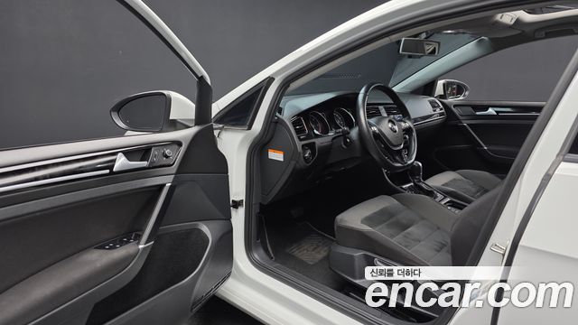Volkswagen Golf (VII) 2.0 TDI 2016 — фото 10