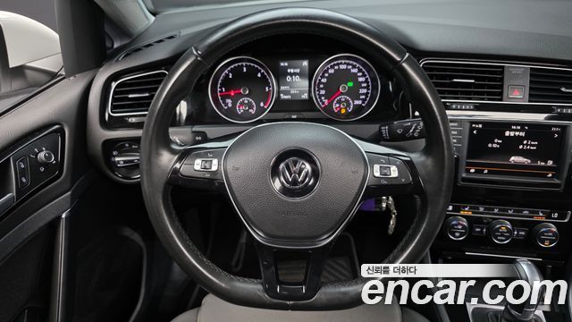 Volkswagen Golf (VII) 2.0 TDI 2016 — фото 13