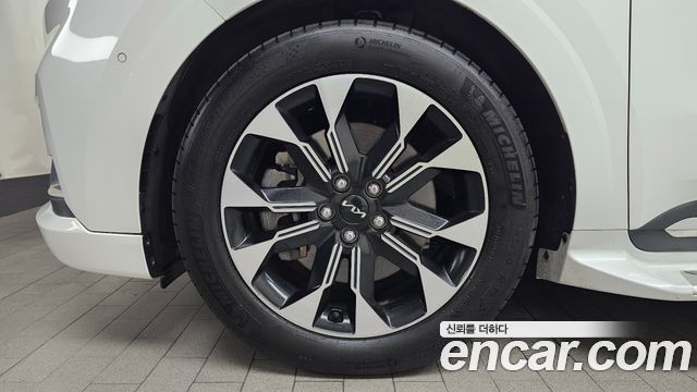 Kia Carnival (IV) Gasoline 9-Seater Hi-Limousine Signature 2023 — фото 5