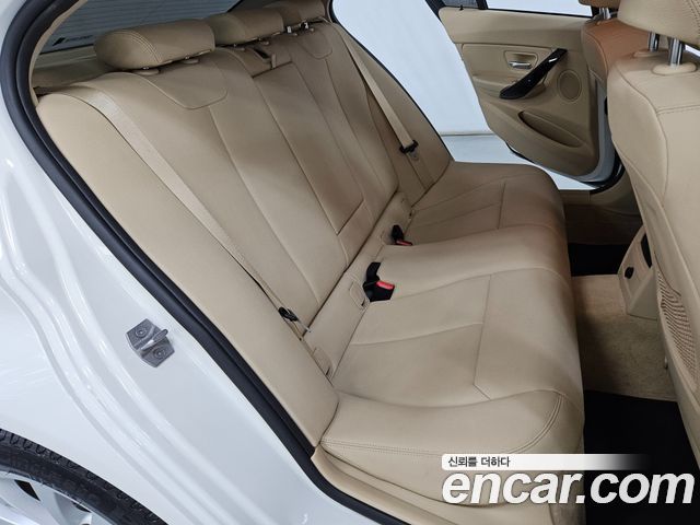 BMW 3 Series (F30) 320d xDrive 2018 — фото 18