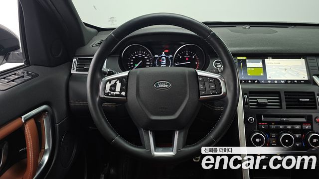 Land Rover Discovery Sport 2.0 TD4 HSE Luxury 2017 — фото 13