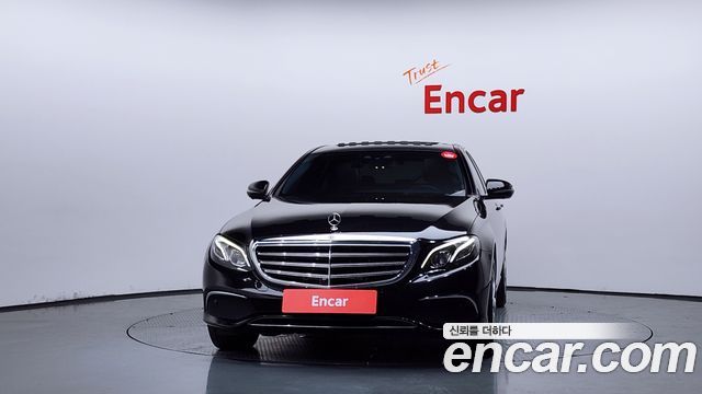 Mercedes-Benz E-Class (W213) E300 4MATIC Exclusive 2018 — фото 3