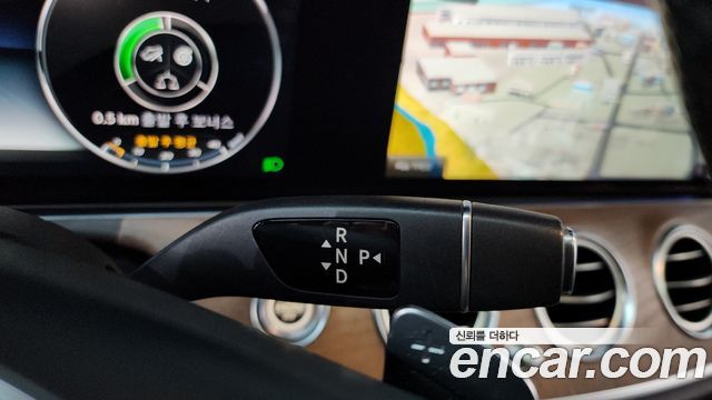 Mercedes-Benz E-Class (W213) E300 4MATIC Exclusive 2018 — фото 9