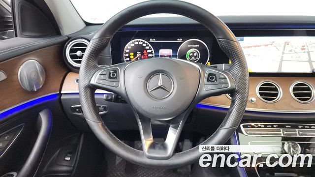 Mercedes-Benz E-Class (W213) E300 4MATIC Exclusive 2018 — фото 14