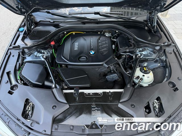 BMW 5 Series (G30) 520d xDrive M Sport Package 2017 — фото 6