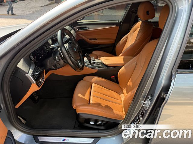 BMW 5 Series (G30) 520d xDrive M Sport Package 2017 — фото 10
