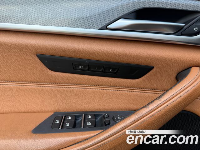 BMW 5 Series (G30) 520d xDrive M Sport Package 2017 — фото 20