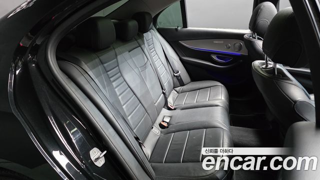 Mercedes-Benz E-Class (W213) E300 Avantgarde 2017 — фото 11