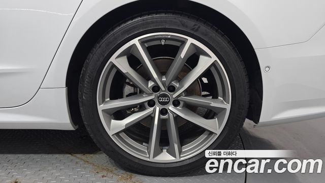 Audi A7 (4K) 55 TFSI Quattro Premium 2021 — фото 21