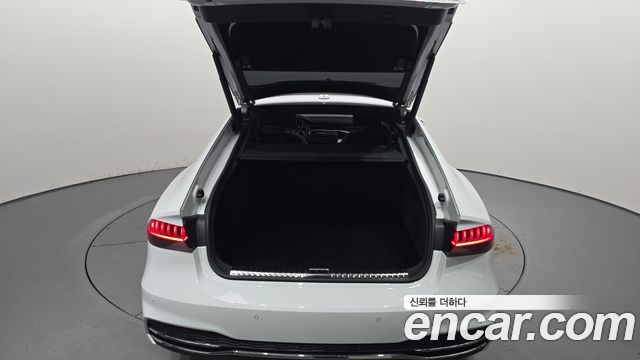 Audi A7 (4K) 55 TFSI Quattro Premium 2021 — фото 35