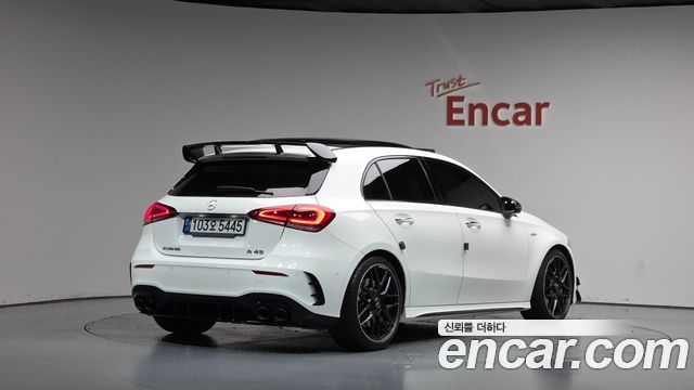 Mercedes-Benz A-Class (W177) AMG A45 4MAITC+ Hatchback 2022 — фото 2