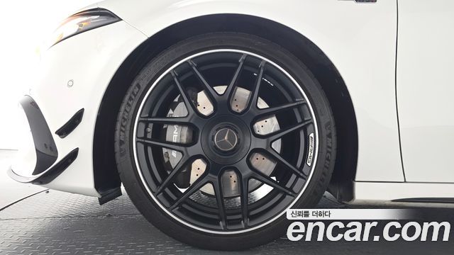 Mercedes-Benz A-Class (W177) AMG A45 4MAITC+ Hatchback 2022 — фото 5