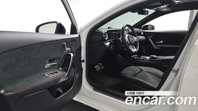 Mercedes-Benz A-Class (W177) AMG A45 4MAITC+ Hatchback 2022 — фото 10