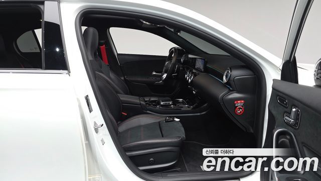 Mercedes-Benz A-Class (W177) AMG A45 4MAITC+ Hatchback 2022 — фото 26