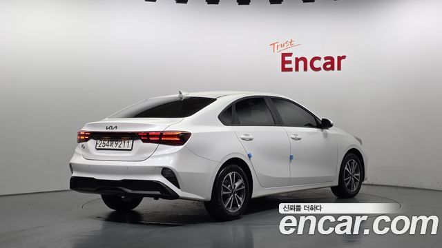Kia K3 (II) 1.6 Prestige 2024 — фото 2