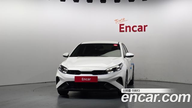 Kia K3 (II) 1.6 Prestige 2024 — фото 3
