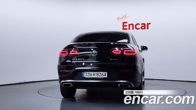 Mercedes-Benz GLC-Class (X253) GLC300e 4MATIC Coupe 2021 — фото 4