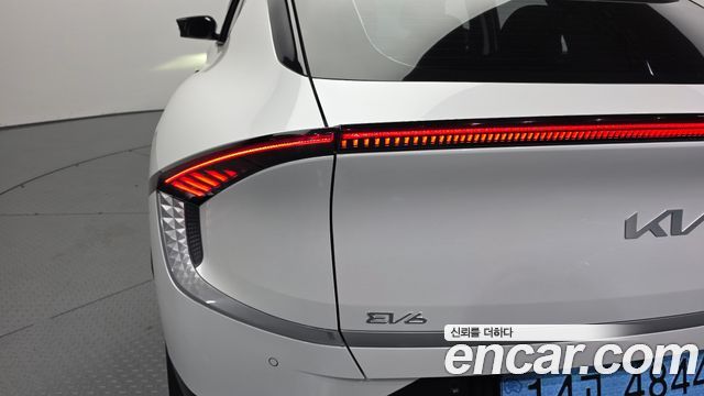 Kia EV6 Long Range Air 2022 — фото 23