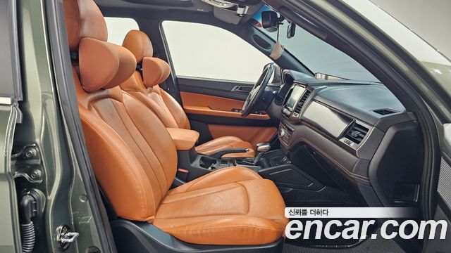 KG Mobility (SsangYong) Rexton Sports Khan Diesel 2.2 2WD Noblesse 2022 — фото 11