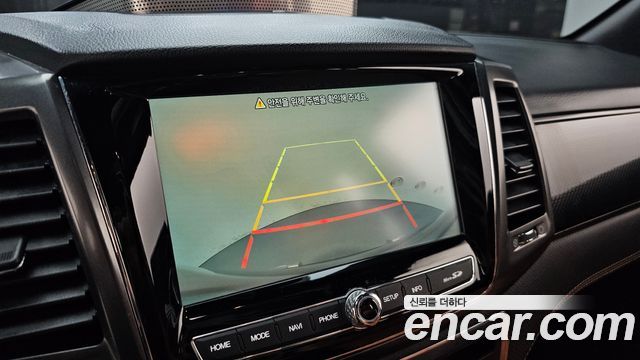 KG Mobility (SsangYong) Rexton Sports Khan Diesel 2.2 2WD Noblesse 2022 — фото 15