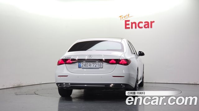 Mercedes-Benz E-Class (W214) E200 Avantgarde 2025 — фото 4