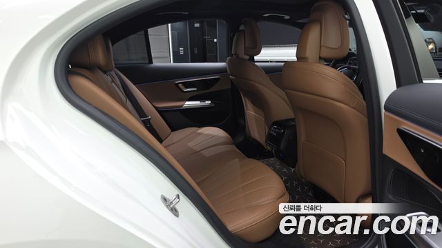 Mercedes-Benz E-Class (W214) E200 Avantgarde 2025 — фото 12