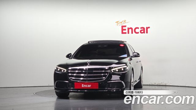 Mercedes-Benz S-Class (W223) S580e 4MATIC 2023 — фото 3