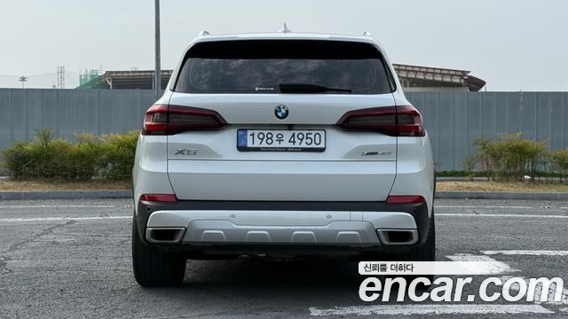 BMW X5 (G05) xDrive 40i xLine 2023 — фото 4