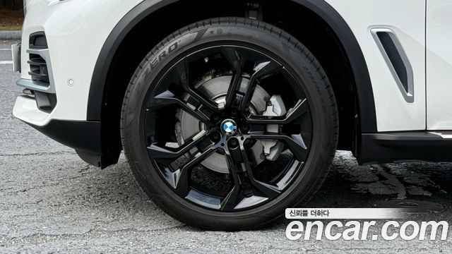 BMW X5 (G05) xDrive 40i xLine 2023 — фото 5