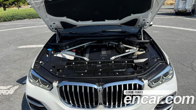 BMW X5 (G05) xDrive 40i xLine 2023 — фото 6
