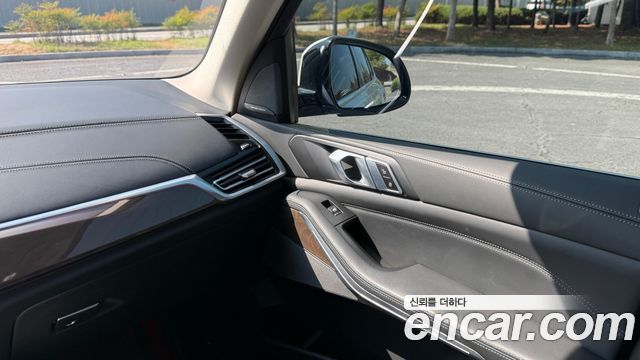 BMW X5 (G05) xDrive 40i xLine 2023 — фото 19