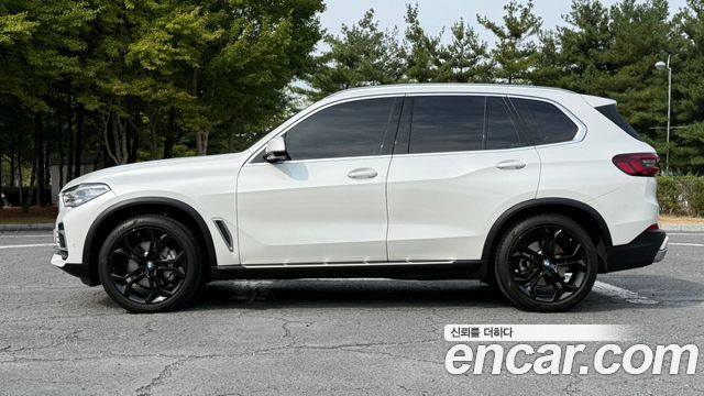 BMW X5 (G05) xDrive 40i xLine 2023 — фото 24