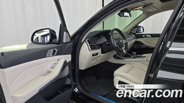 BMW X7 (G07) xDrive 40i Design Pure Excellence 6-Seater 2021 — фото 10