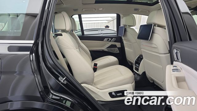BMW X7 (G07) xDrive 40i Design Pure Excellence 6-Seater 2021 — фото 11