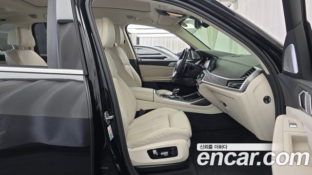 BMW X7 (G07) xDrive 40i Design Pure Excellence 6-Seater 2021 — фото 26