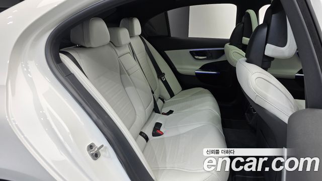 Mercedes-Benz C-Class (W206) C200 AMG Line 2025 — фото 11