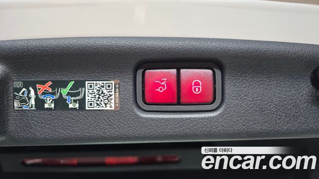Mercedes-Benz C-Class (W206) C200 AMG Line 2025 — фото 18