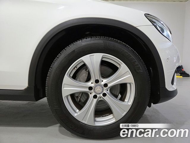 Mercedes-Benz GLC-Class (X253) GLC220 d 4MATIC 2017 — фото 23