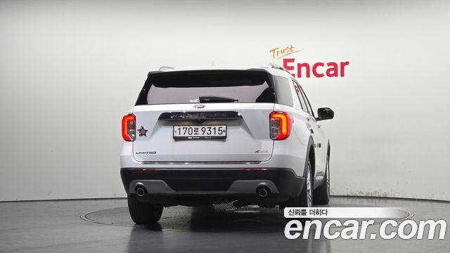 Ford Explorer (VI) 2.3 LimIted 4WD 2021 — фото 4