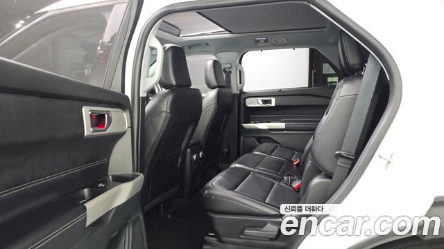 Ford Explorer (VI) 2.3 LimIted 4WD 2021 — фото 15