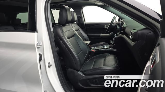 Ford Explorer (VI) 2.3 LimIted 4WD 2021 — фото 32