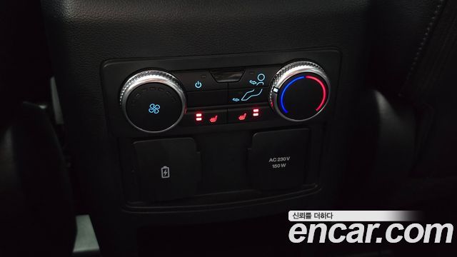 Ford Explorer (VI) 2.3 LimIted 4WD 2021 — фото 36