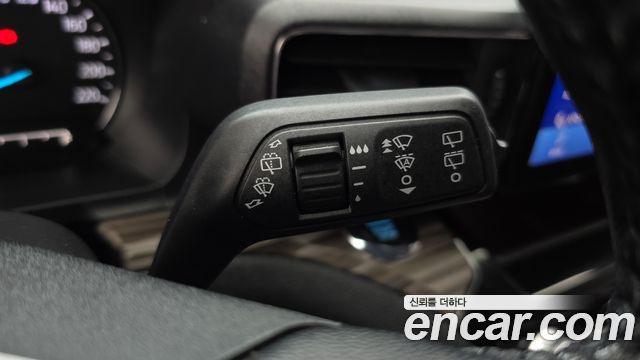 Ford Explorer (VI) 2.3 LimIted 4WD 2021 — фото 46
