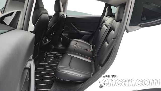 Tesla Model Y RWD 2024 — фото 18
