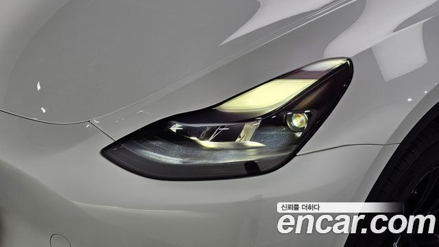 Tesla Model Y RWD 2024 — фото 22