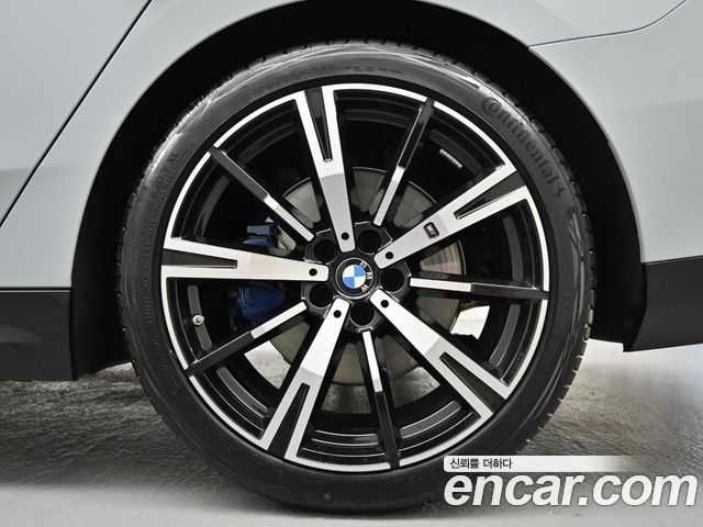 BMW 5 Series (G60) 530i xDrive M Sport 2026 — фото 5