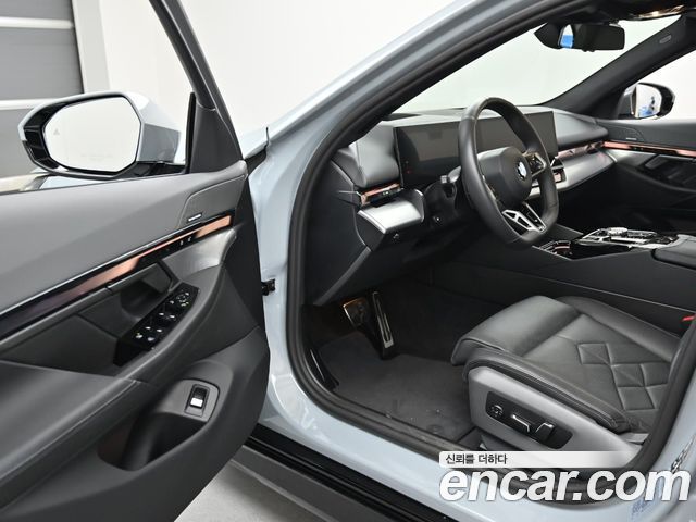BMW 5 Series (G60) 530i xDrive M Sport 2026 — фото 15