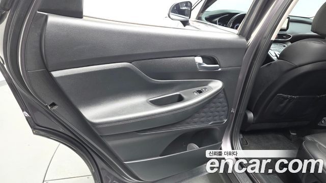 Hyundai Santa Fe Diesel 2.2 2WD Exclusive 2023 — фото 25