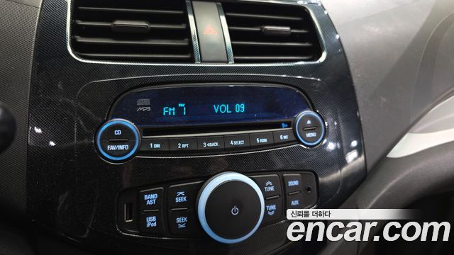 Chevrolet Spark LPG LT Standard 2012 — фото 17
